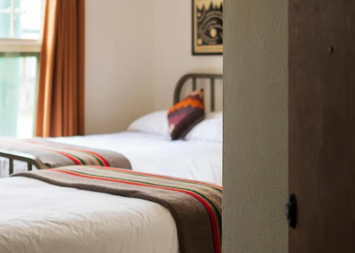 Congress Hotel 3*