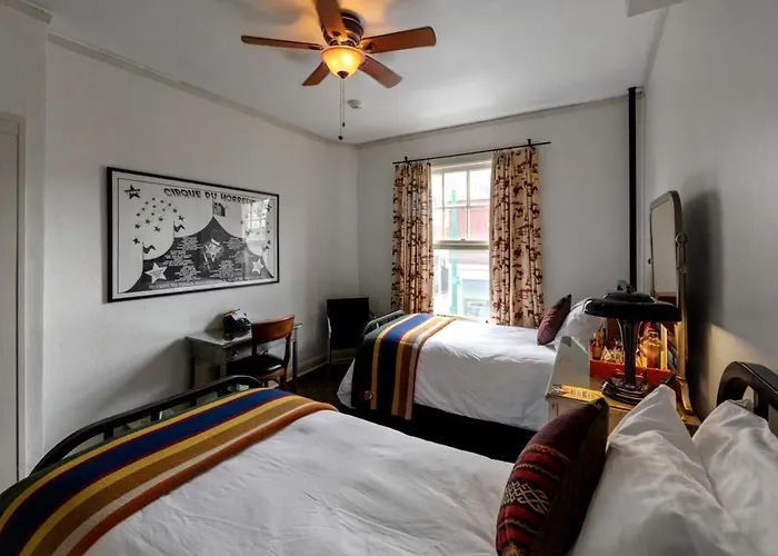 Congress Hotel 3*